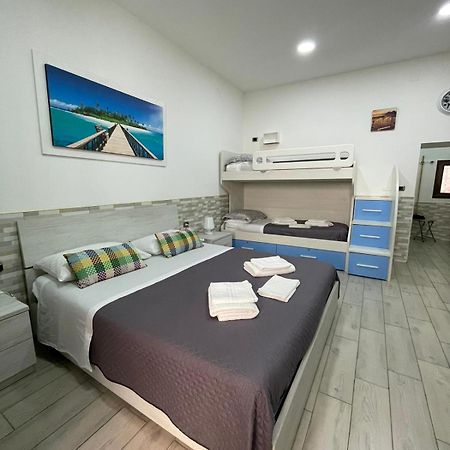 Casa Vacanze Luisa Napels Buitenkant foto