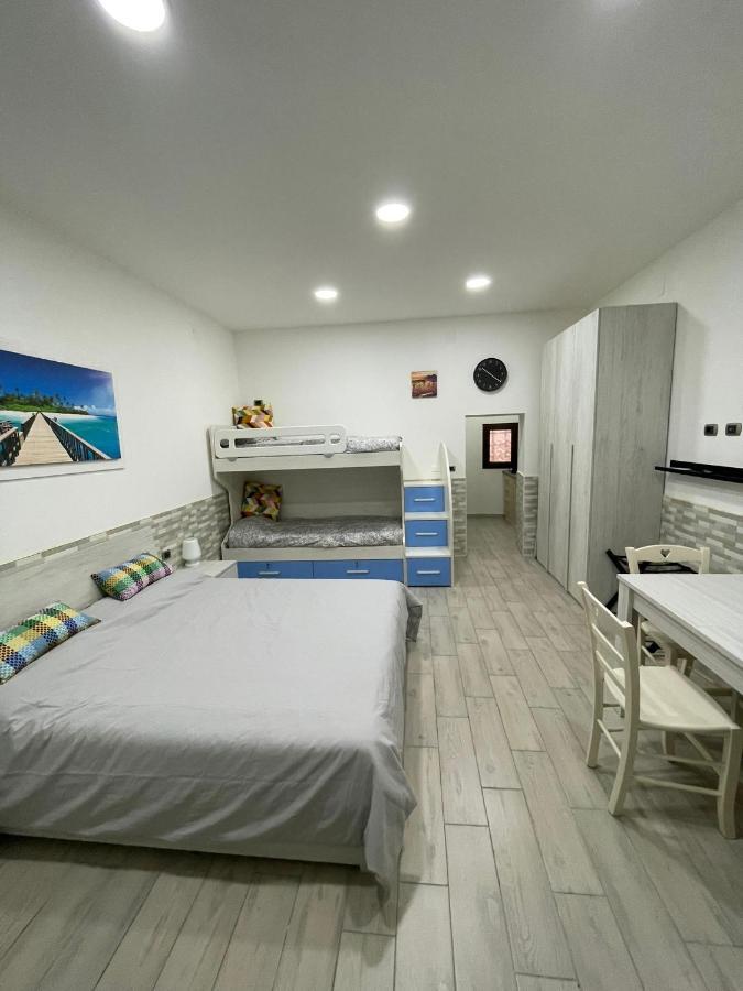 Casa Vacanze Luisa Napels Buitenkant foto