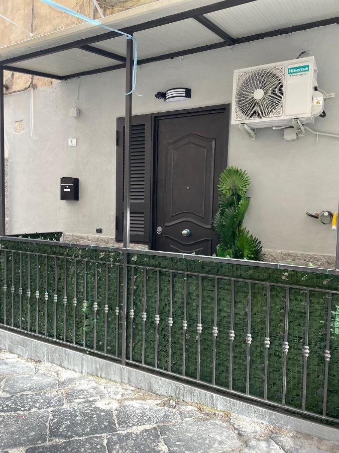 Casa Vacanze Luisa Napels Buitenkant foto