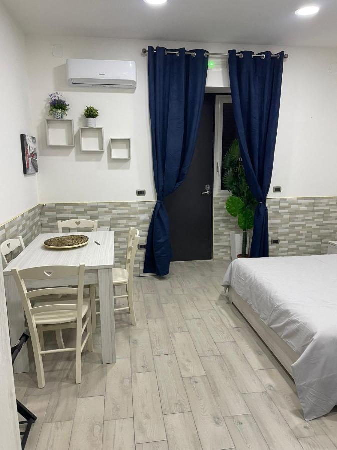 Casa Vacanze Luisa Napels Buitenkant foto