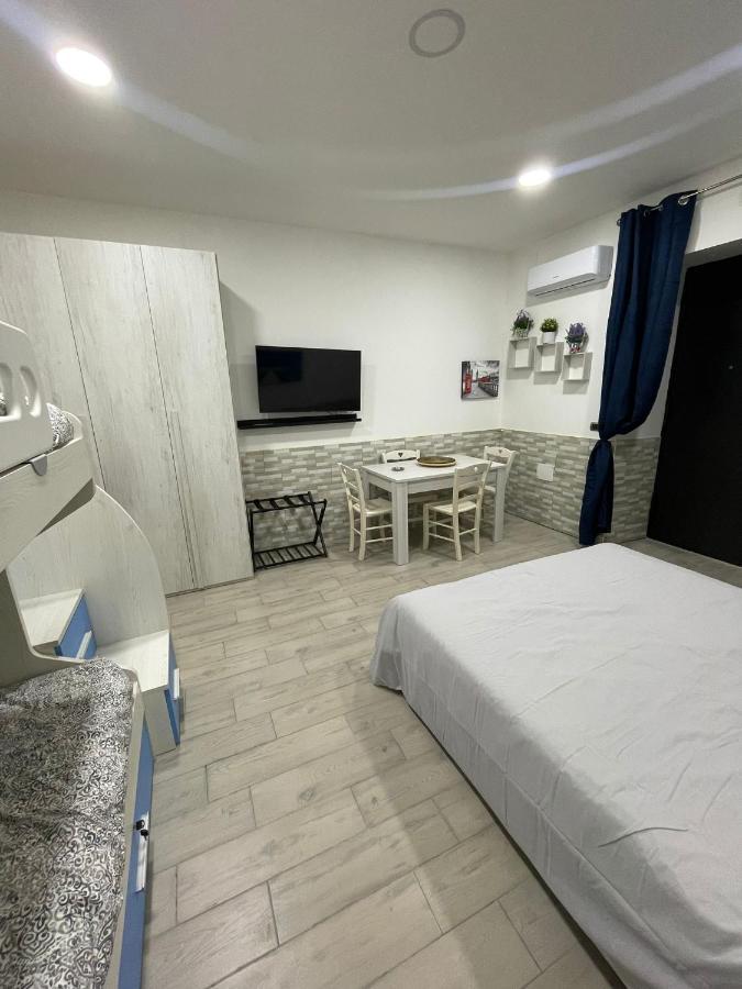 Casa Vacanze Luisa Napels Buitenkant foto