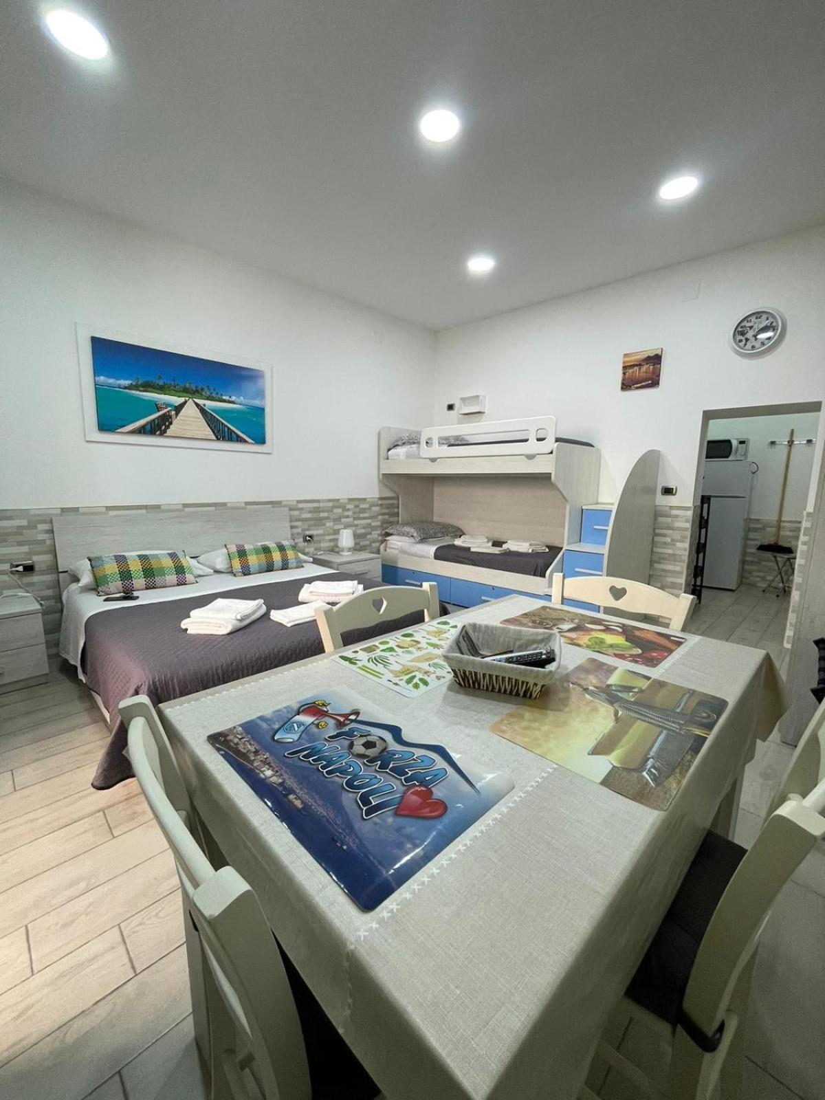 Casa Vacanze Luisa Napels Buitenkant foto